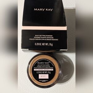 Mary Kay Silky Setting Powder - Bronze Clair